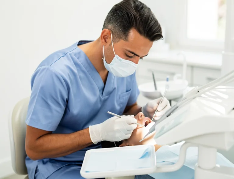 Dentista servizio a Pozzuoli